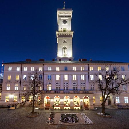 Bed & Breakfast In Downtown Lviv Exterior photo